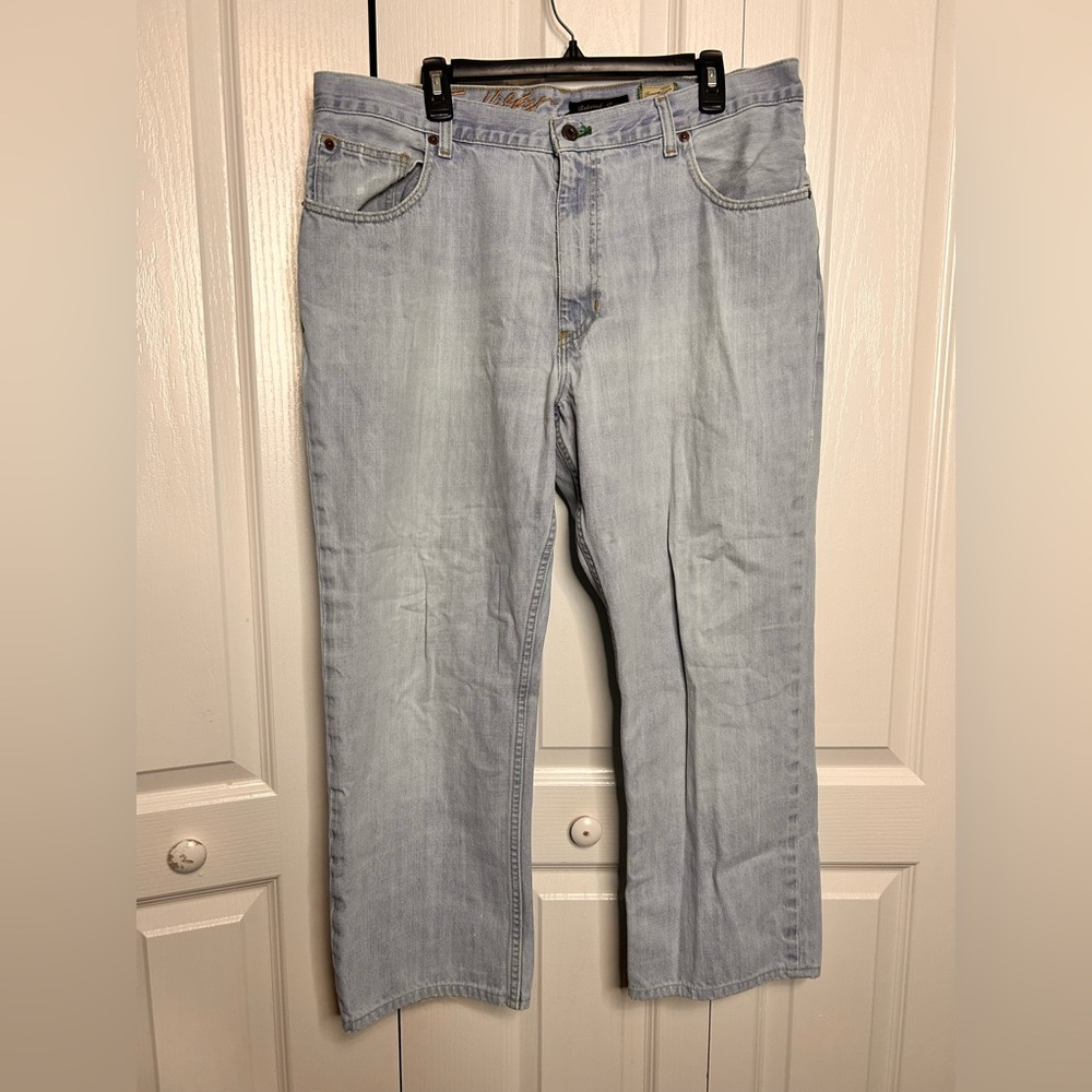 Tommy Hilfiger Men’s Relaxed Fit Light Blue Denim Straight Leg Jeans 38x30